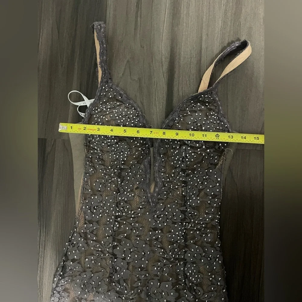 BEADED LACE FITTED SLEEVELESS GOWN BY JOVANI 48994 - Picture 15 of 16